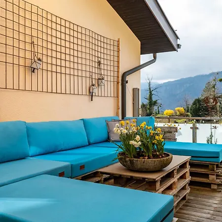 公寓 Nearby
